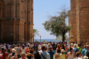 Clermont-Ferrand, un patrimoine remarquable qui mérite bien plus de visiteurs - 🧠 L’héritage de Blaise Pascal et les traces de l’époque romaine